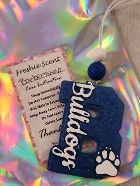 Blue Bulldog Paw Freshie